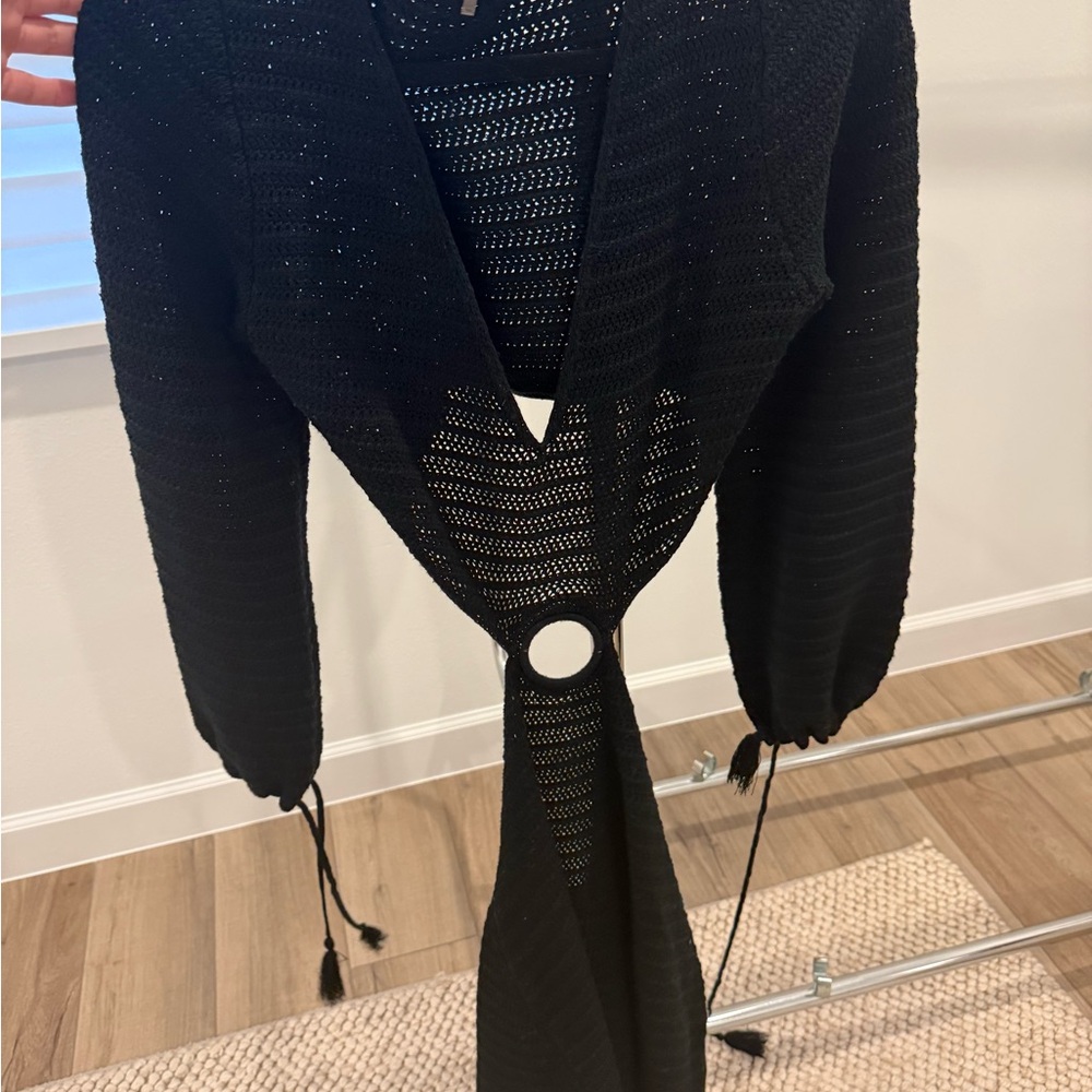DEVON WINDSOR Black Knit Long-Sleeve Dress with Ring Detail